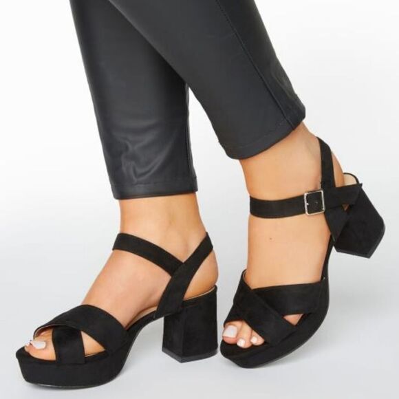 BRAND NEW DELICIO BLOCK HEEL CRISS-CROSS ADJUSTABLE BUCKLE ALMOND TOE SANDAL … - Picture 15 of 15
